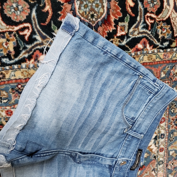 ⭐ABERCROMBIE & FITCH | Denim Shorts 27 - Picture 3 of 14